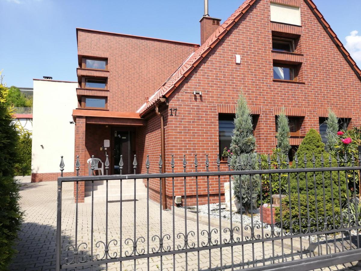 Pokoje Goscinne Z Prywatna Lazienka Dla Firm Gliwice Exterior foto